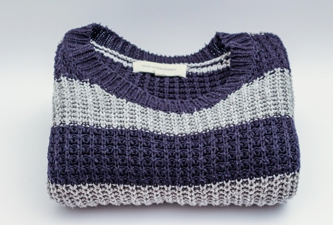 羊毛のセーター-ホコリが出やすい